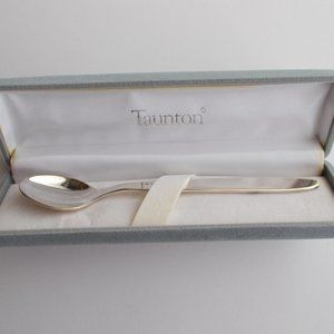 NWOT TAUNTON Silverplate Baby Spoon 5.75 inch. with Grey Velour Case